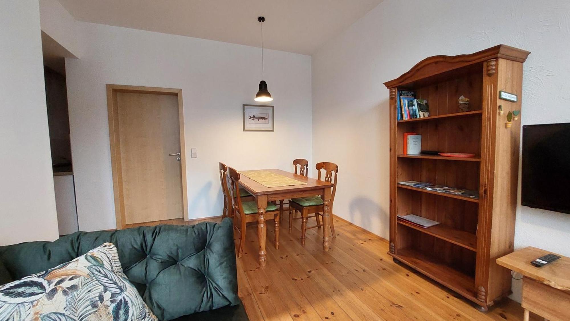 Spreewald Spreemilia Gurkenbude Lübbenau Kamer foto